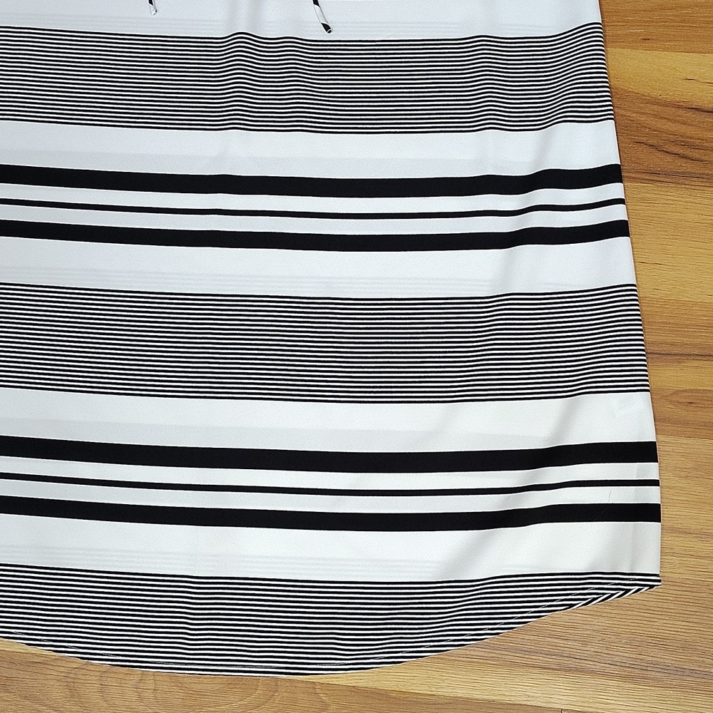 Express Ladies Dress, Ladies Size Medium, Black and White Stripes - Picture 5 of 8